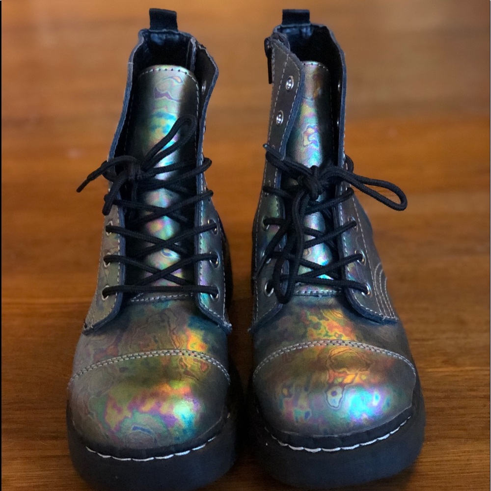 TUK Metallic marble boots